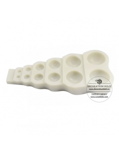 Mulaj formare semisfere diferite marimi