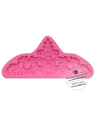 Mulaj broderie in forma de coroana