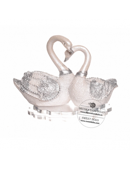 Topper lebede imbratisate