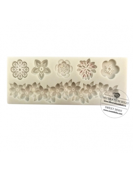 Mulaj margine floricele