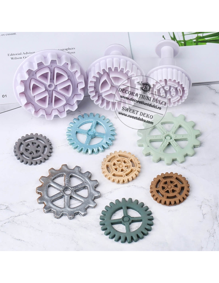 Decupatoare cu piston si arc in forma de roti dintate / pinioni