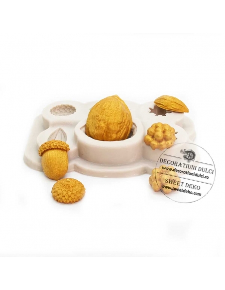 Mulaj nuca, ghinda, migdala si afine