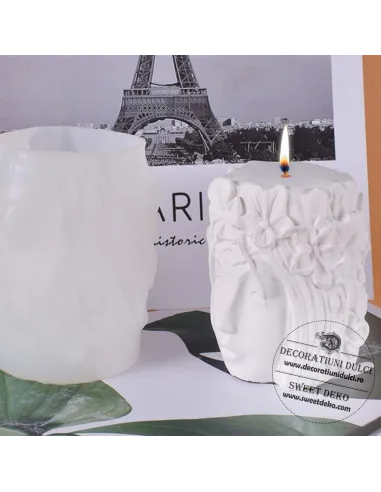 Mulaj cap femeie si coronita cu flori