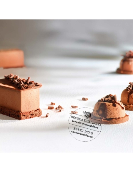 Blossom, bucle din ciocolata cu lapte, Callebaut