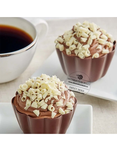 Blossom, bucle din ciocolata alba Callebaut