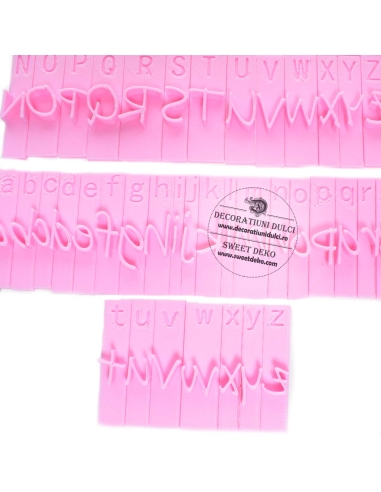 Presa litere mari, mici si cifre | font SweetLoop Script