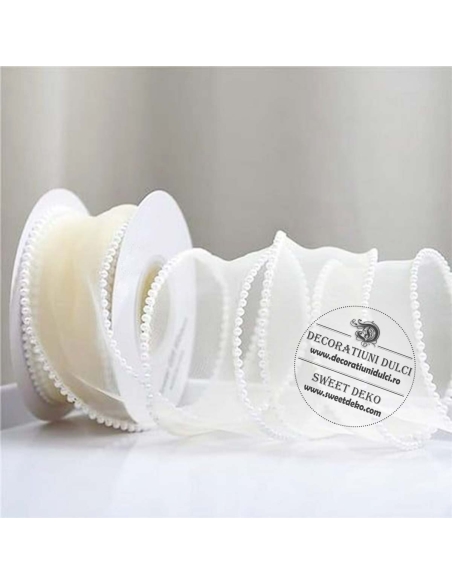 Panglica organza alb perlat cu margelute pe margine