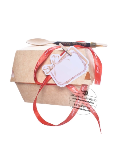 Cutie bento cake cu lumanare