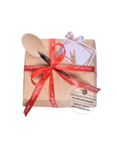 Cutie bento cake cu lumanare