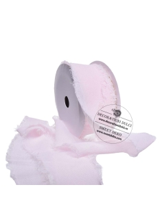 Panglica decorativa cu margini nefinisate din voal roz