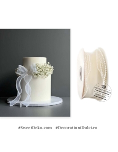 Panglica organza alb perlat cu margelute pe margine 2