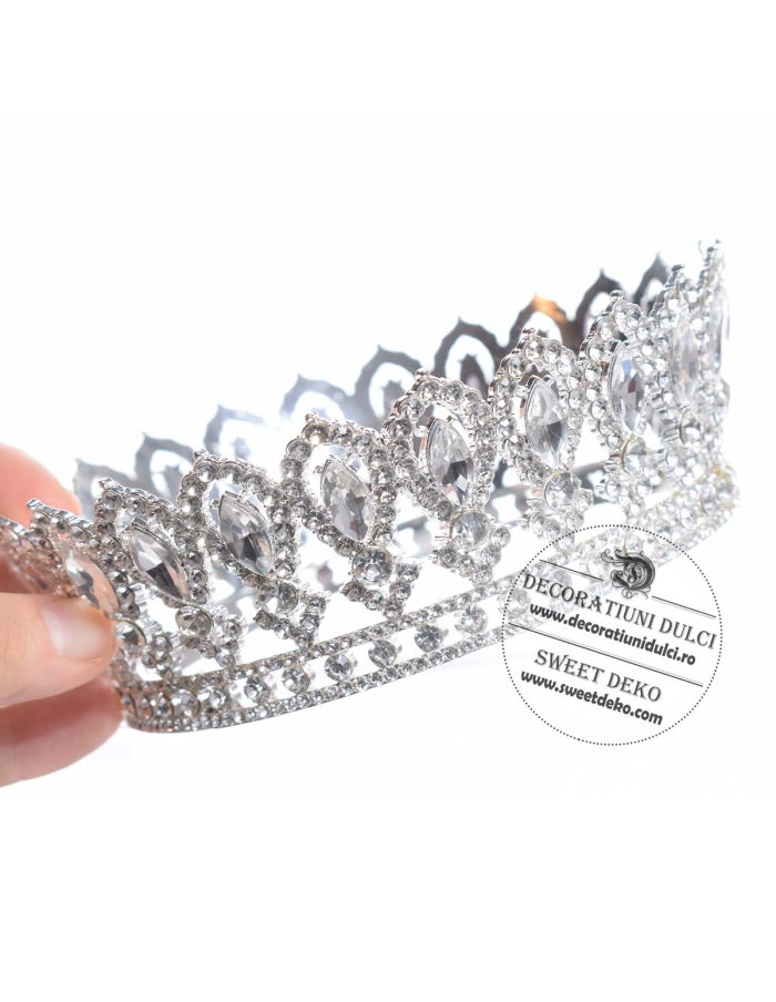 Coronita eleganta argintie cu strasuri