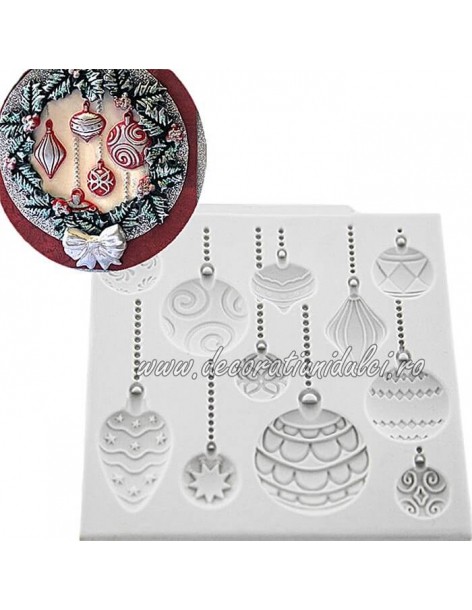 Mulaj globuri decorate 2