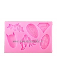 Mulaj elemente Spiderman si Batman